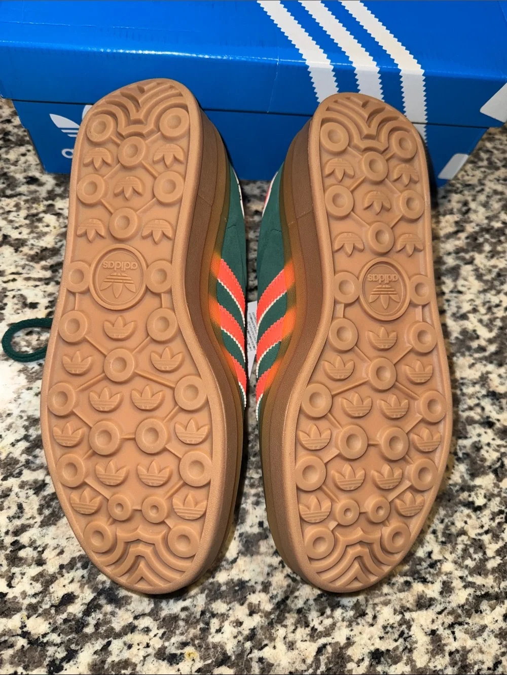 🆕 adidas Bold Triple Stack Gazelle Kids Green Suede w Orange Sneakers. 7. NWT!🔥🔥